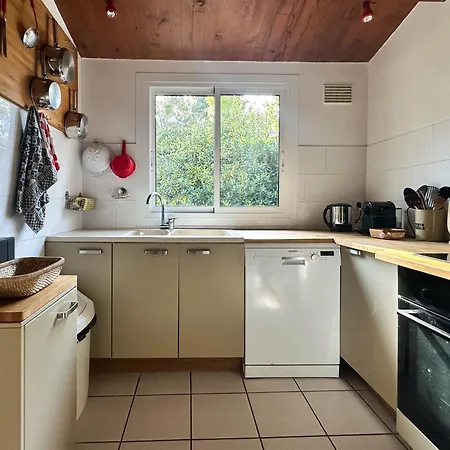 Holiday home Villa 3 Chambres A La Palmyre - Terrasse Sud, Parking, Wifi - Fr-1-705-98 *